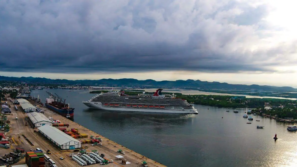 crucero turístico